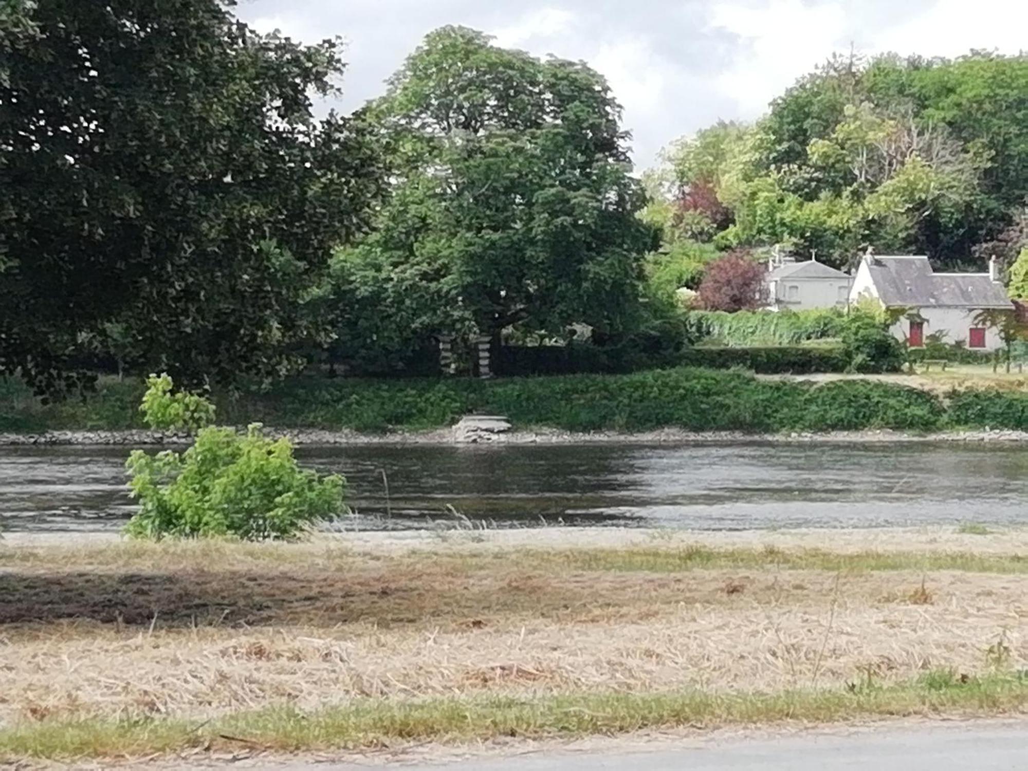 Studio Au Coeur De La Vallee De La Loire Azay-sur-Cher Esterno foto